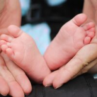 Всех новорожденных в Подмосковье с 1 января 2023 года будут проверять на 36 генетических заболеваний